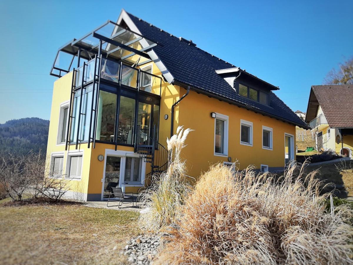 Auszeit Am Weinhof Lejlighed Loschental Eksteriør billede